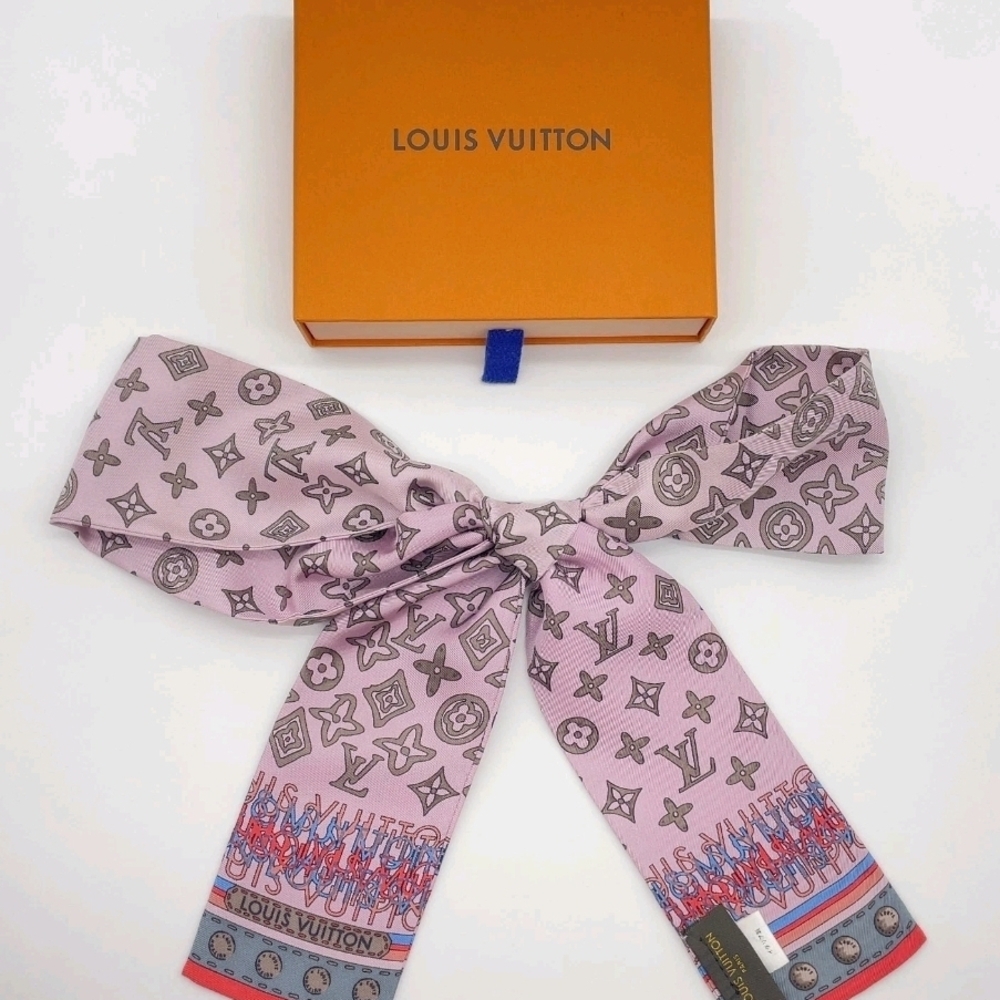 Louis Vuitton Monogram Bandeau Map  Trunks M75551 Silk Scarf W/B  i111117